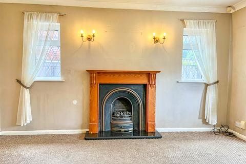 undefined, Little Coates Road, Grimsby, DN34
