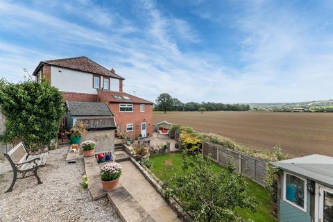 3 bedroom detached house for sale, Harrogate Road, Leathley LS21