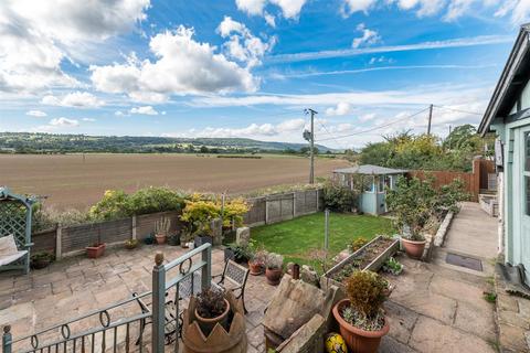 3 bedroom detached house for sale, Harrogate Road, Leathley LS21