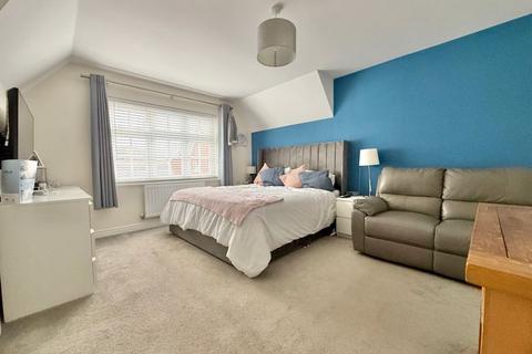 undefined, Kingfisher Way, Kingsteignton
