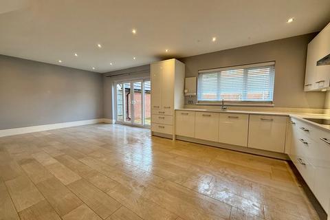 4 bedroom house for sale, Kingfisher Way, Kingsteignton