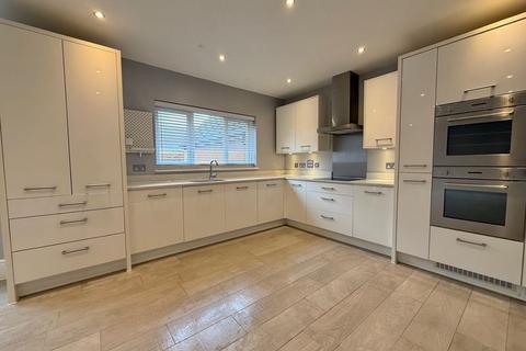 4 bedroom house for sale, Kingfisher Way, Kingsteignton