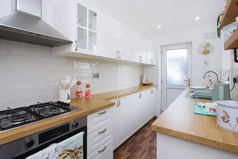 3 bedroom semi-detached house for sale, Harlech Road, Willenhall