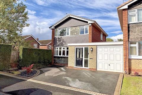 3 bedroom link detached house for sale, Aylesford Close, SEDGLEY, DY3 3QB