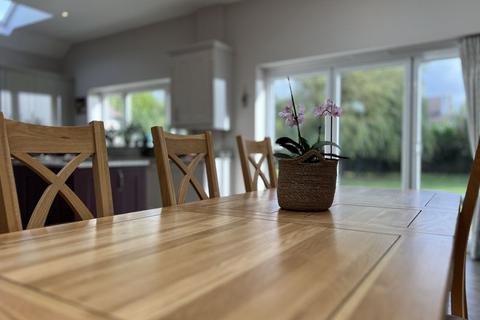 undefined, Golf Open 2026 - Eshe Road North, Blundellsands - Sleeps 8