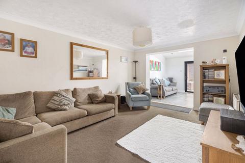 undefined, Cashmere Close, Milton Keynes