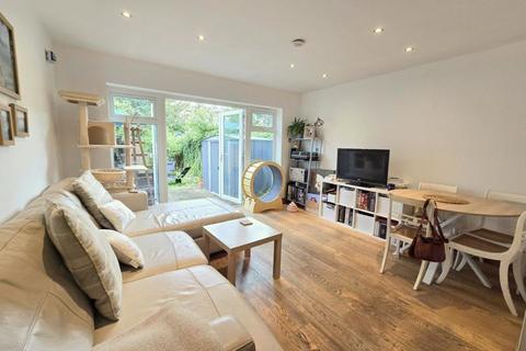 undefined, West Chantry, Old Hatch End