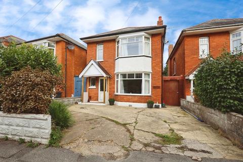 4 bedroom detached house for sale, Vicarage Road, Bournemouth BH9