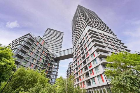 1 bedroom apartment to rent, Portlands Court, London