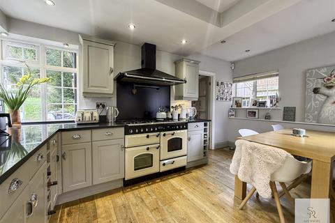 undefined, Rucklers Lane, Kings Langley WD4