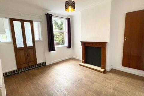 2 bedroom terraced house to rent, Cemetery Road, Loughborough LE12