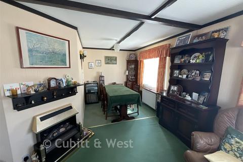 undefined, Chestnut Drive, Broadway Park, Petersfield, Hampshire