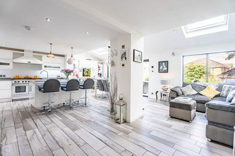 5 bedroom detached house for sale, Mallow Way, Nottingham NG13