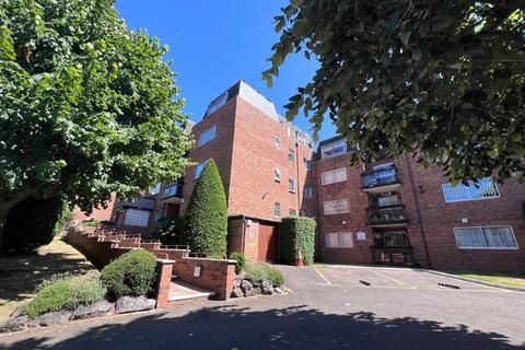 Edgware HA8