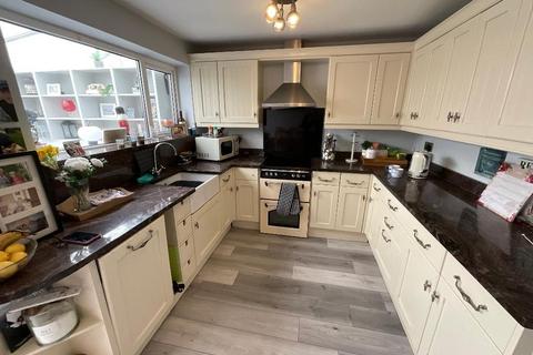 3 bedroom terraced house for sale, Hornchurch RM12