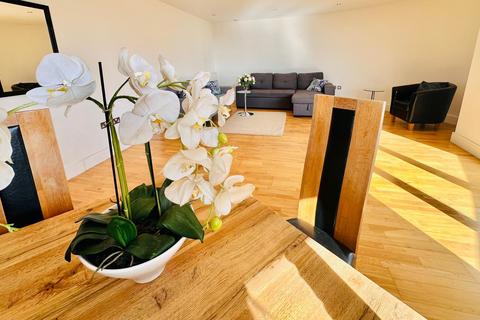 8 Dowells Street, Greenwich, London SE10