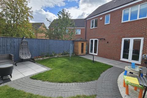 undefined, Swale Grove, Bingham