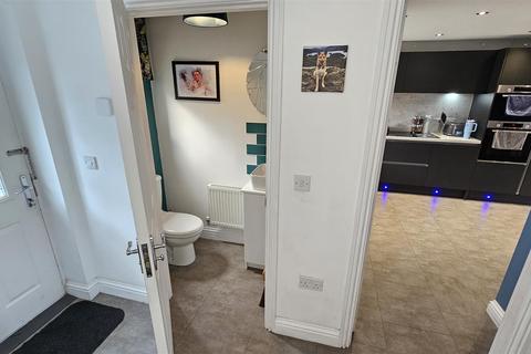 undefined, Swale Grove, Bingham