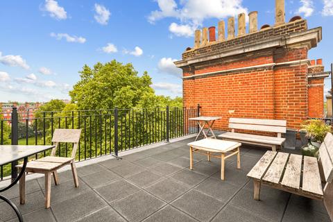 3 bedroom apartment to rent, Cadogan Square, Knightsbridge, SW1X