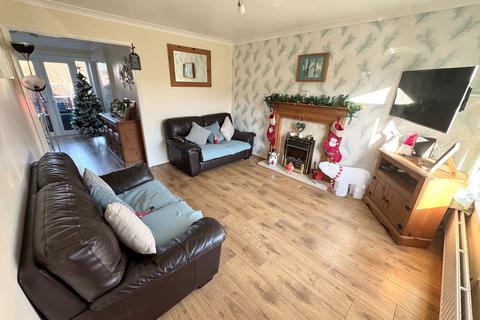 3 bedroom semi-detached house for sale, Ploughmans Drive, Loughborough LE12