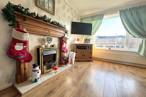 3 bedroom semi-detached house for sale, Ploughmans Drive, Loughborough LE12