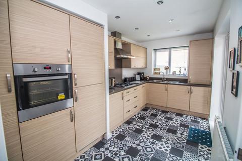 3 bedroom semi-detached house for sale, Meldon Close, Teal Farm, Washington