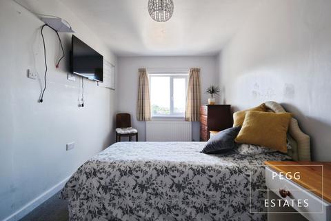 4 bedroom end of terrace house for sale, Windsor Road, Torquay