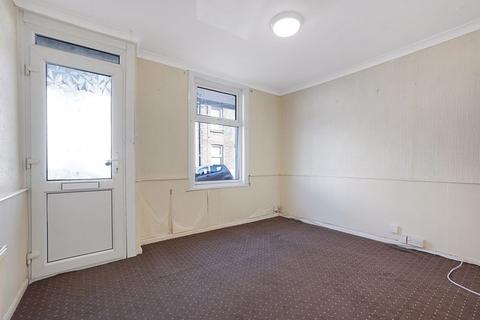 3 bedroom terraced house to rent, Charter Street, Chatham