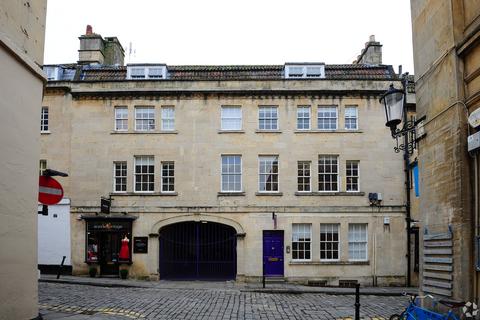 Office to rent, 4 Queen St Bath BA1 1HE