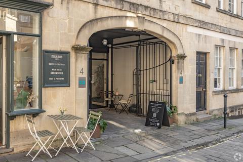 Office to rent, 4 Queen St Bath BA1 1HE