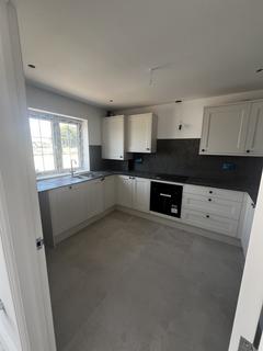 2 bedroom end of terrace house to rent, Edward Way, Polegate BN26