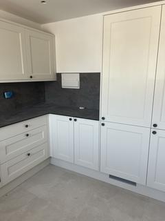 2 bedroom end of terrace house to rent, Edward Way, Polegate BN26