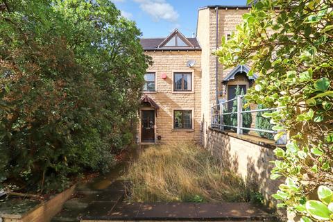 GROVE NOOK, LONGWOOD, HUDDERSFIELD, HD3