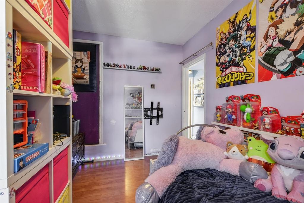 Bedroom 2 3.jpeg
