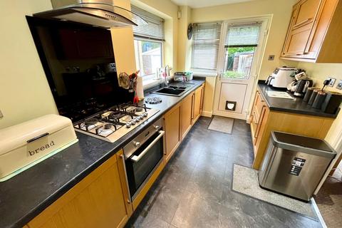 3 bedroom semi-detached house for sale, Leeds LS17