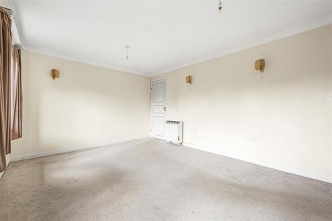 undefined, Priest Hill, Caversham, RG4