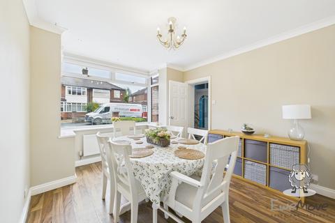 4 bedroom semi-detached house for sale, St. Georges Avenue, Windle, St. Helens, Merseyside, WA10