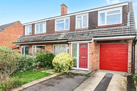 4 bedroom semi-detached house for sale, Montfort Road, Romsey, Hampshire, SO51