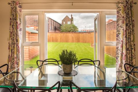 undefined, Cromwell Road, Ellesmere Port, CH65
