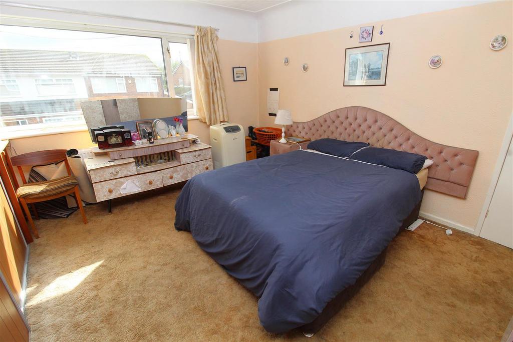 Bed1b.JPG