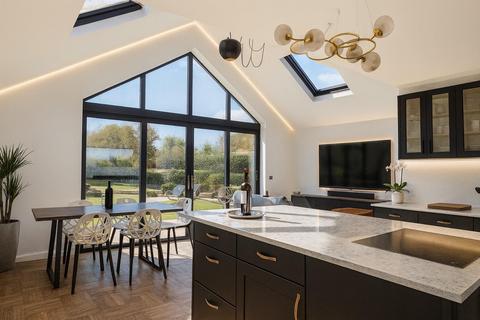 93 High Ash Drive, Leeds, LS17 8RD