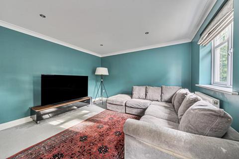 4 bedroom detached house for sale, Lightwater,  Surrey,  GU18