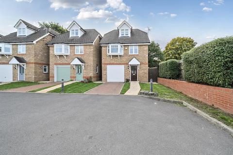 4 bedroom detached house for sale, Lightwater,  Surrey,  GU18