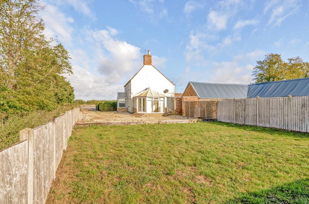 1355815-15-68c9da57132ba