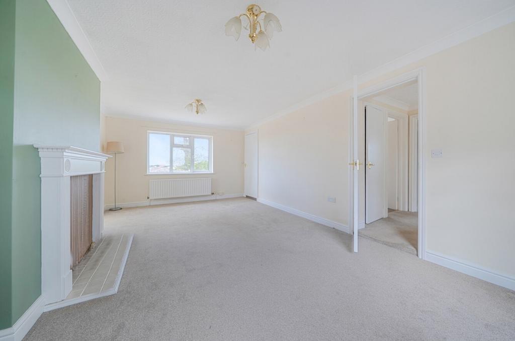 1355815-7-68c9d7a63c053