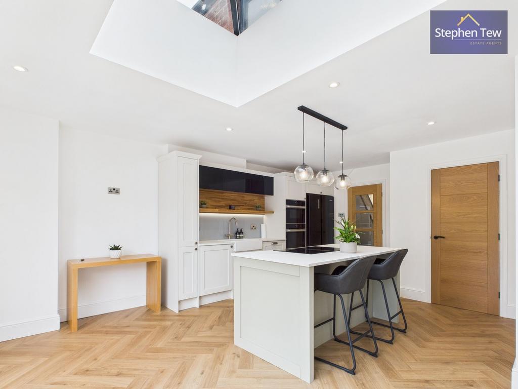 Living / Dining Kitchen