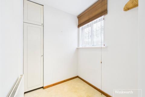 1 bedroom ground floor flat for sale, St. Andrews Road, London NW9