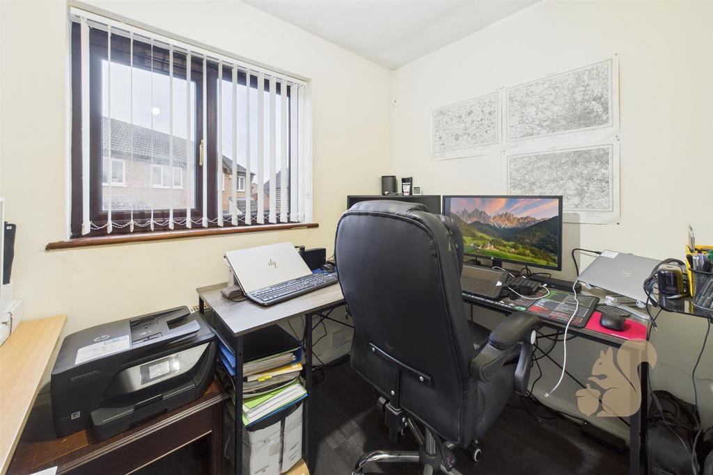 Bedroom/Office