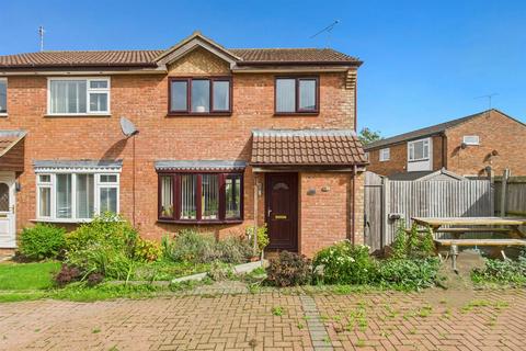 3 bedroom semi-detached house for sale, Spencer Way, Stowmarket IP14