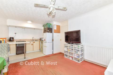 1 bedroom flat for sale, Wellington Court, Havant PO9